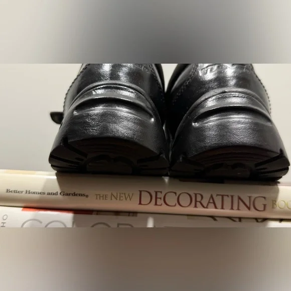 Teva Men’s Black Leather Loafers size 7 1/2 - Picture 12 of 16
